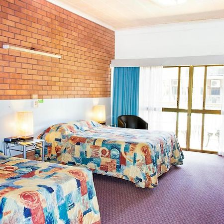 Batchelor Litchfield Outback Resort מראה חיצוני תמונה