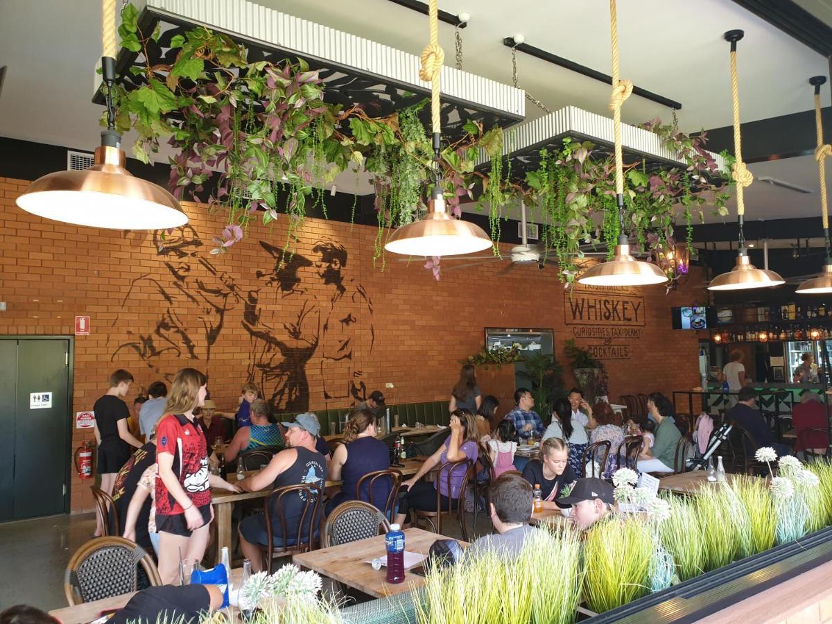Batchelor Litchfield Outback Resort מראה חיצוני תמונה