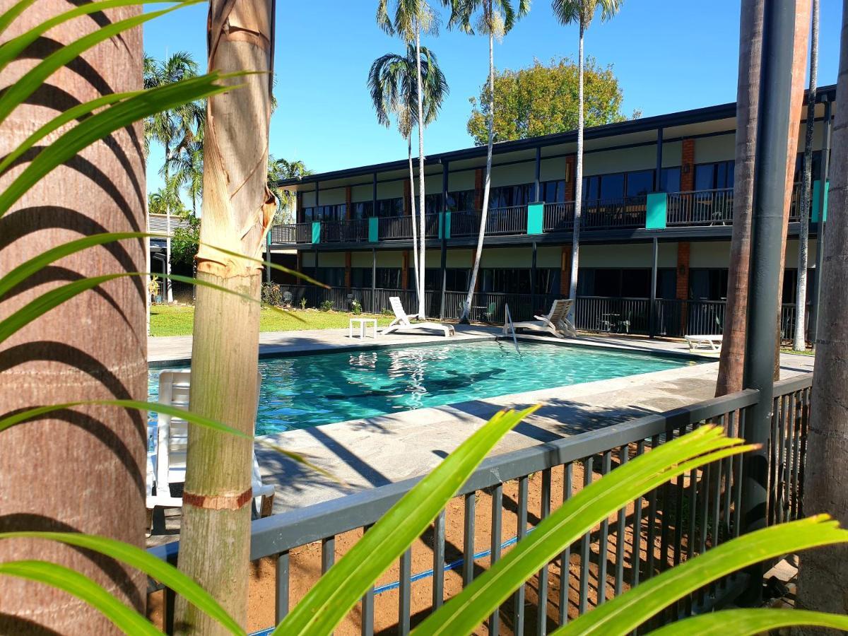 Batchelor Litchfield Outback Resort מראה חיצוני תמונה