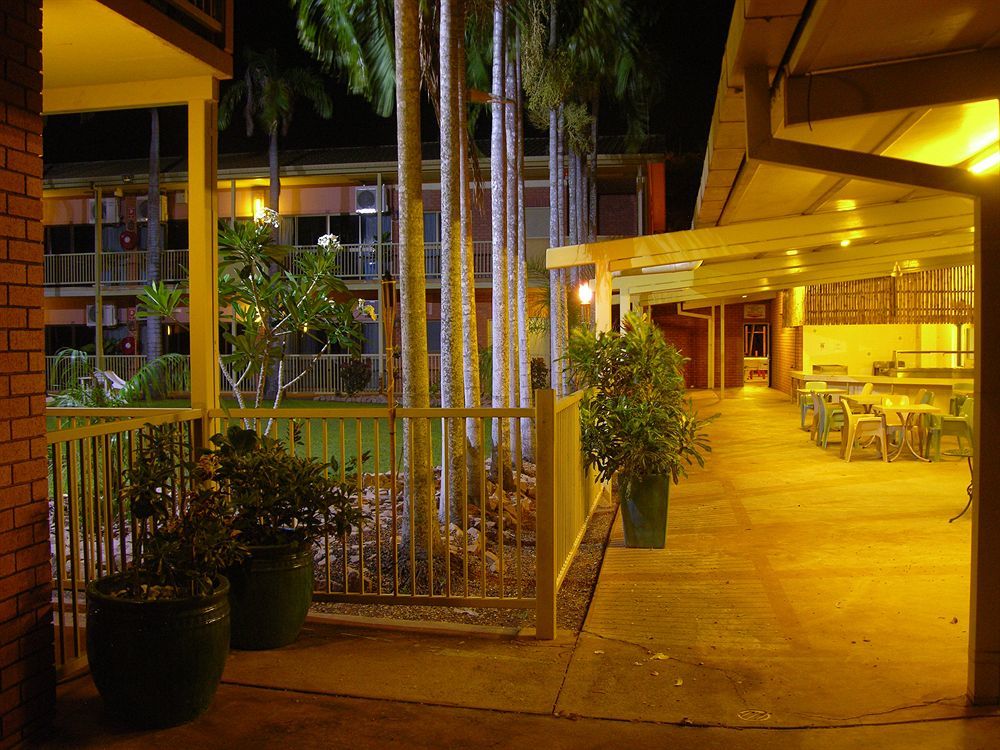 Batchelor Litchfield Outback Resort מראה חיצוני תמונה