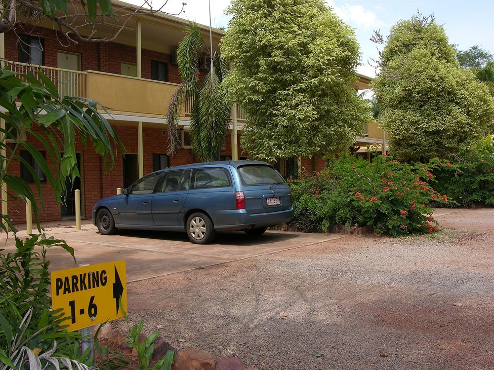 Batchelor Litchfield Outback Resort מראה חיצוני תמונה